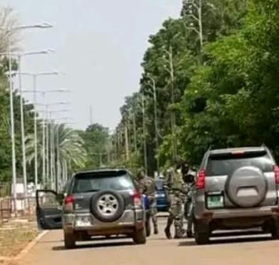 Niamey, Malédiction militaire